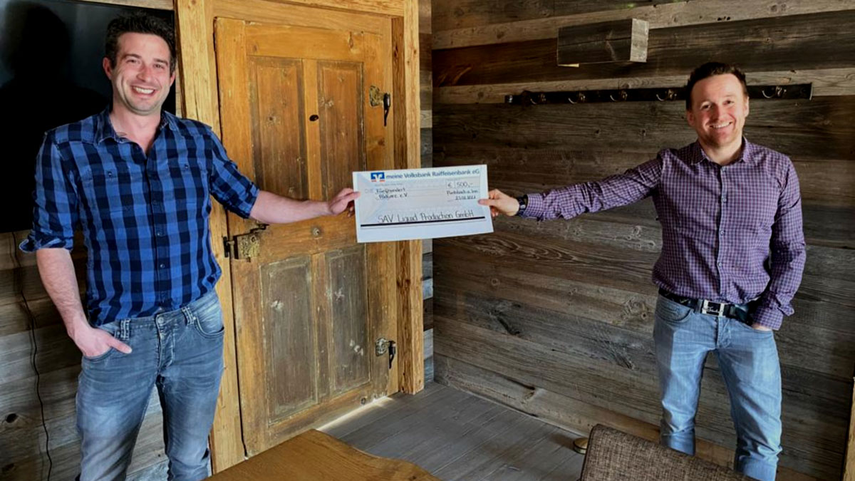 SAV Liquid Production GmbH unterstützt die Kuscheltieraktion