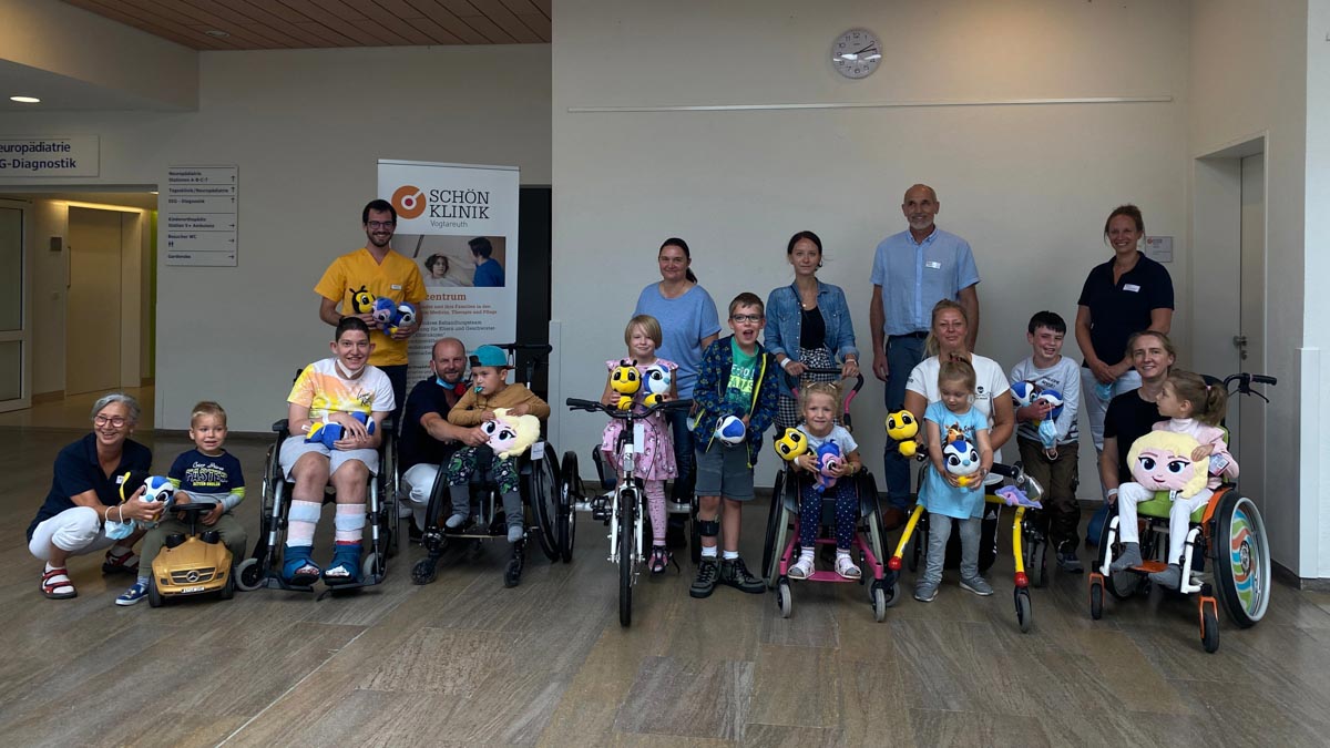 3.000 Kuscheltiere an sechs Kinderkliniken ausgeliefert